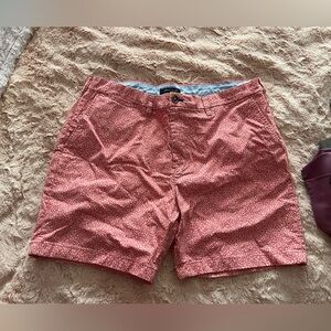 Tommy Hilfiger mens shorts orange white floral 38